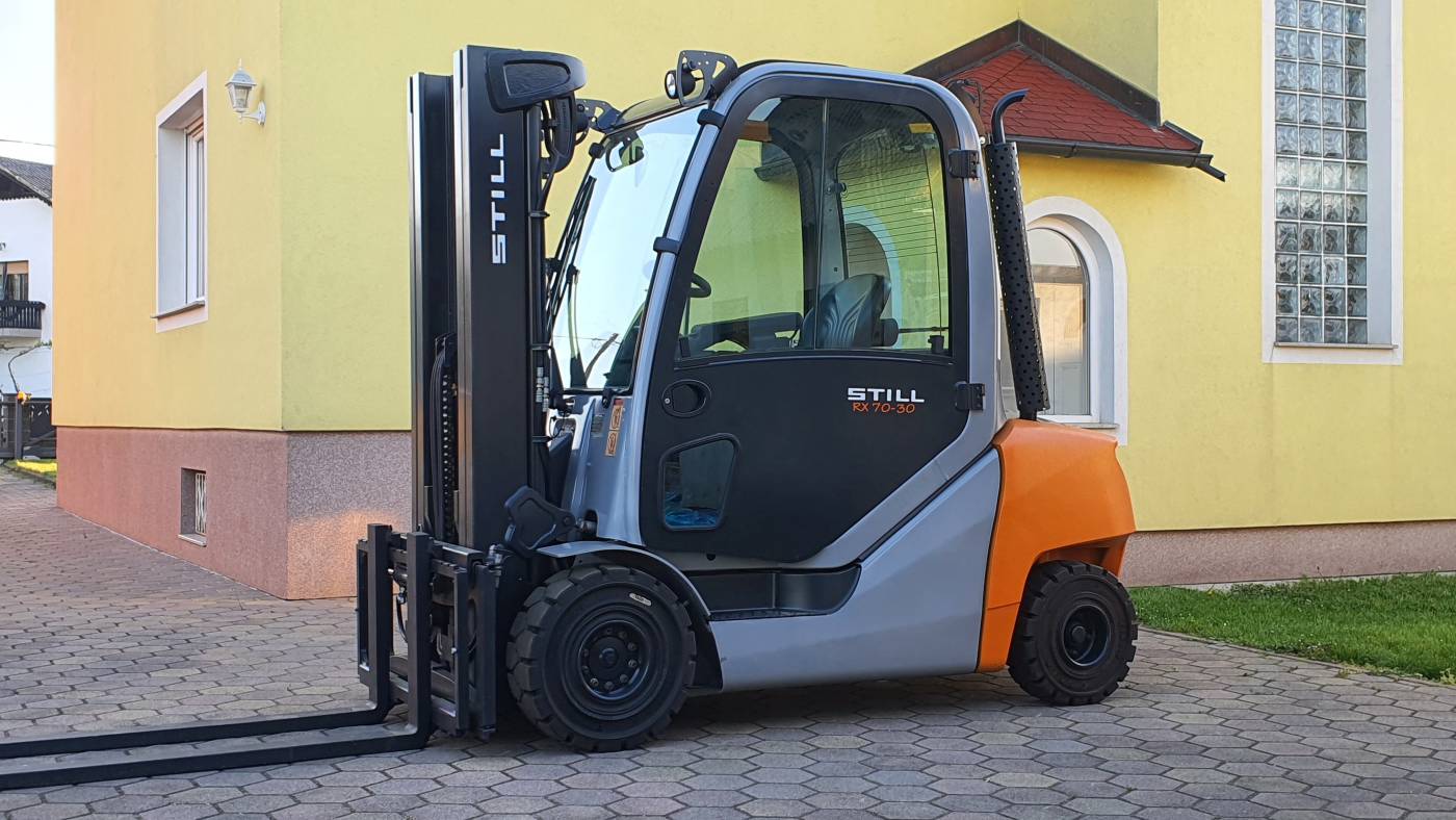 STILL RX70-30 / 2017 / 1464 h / TRIPLEX / KABINA / 3T
