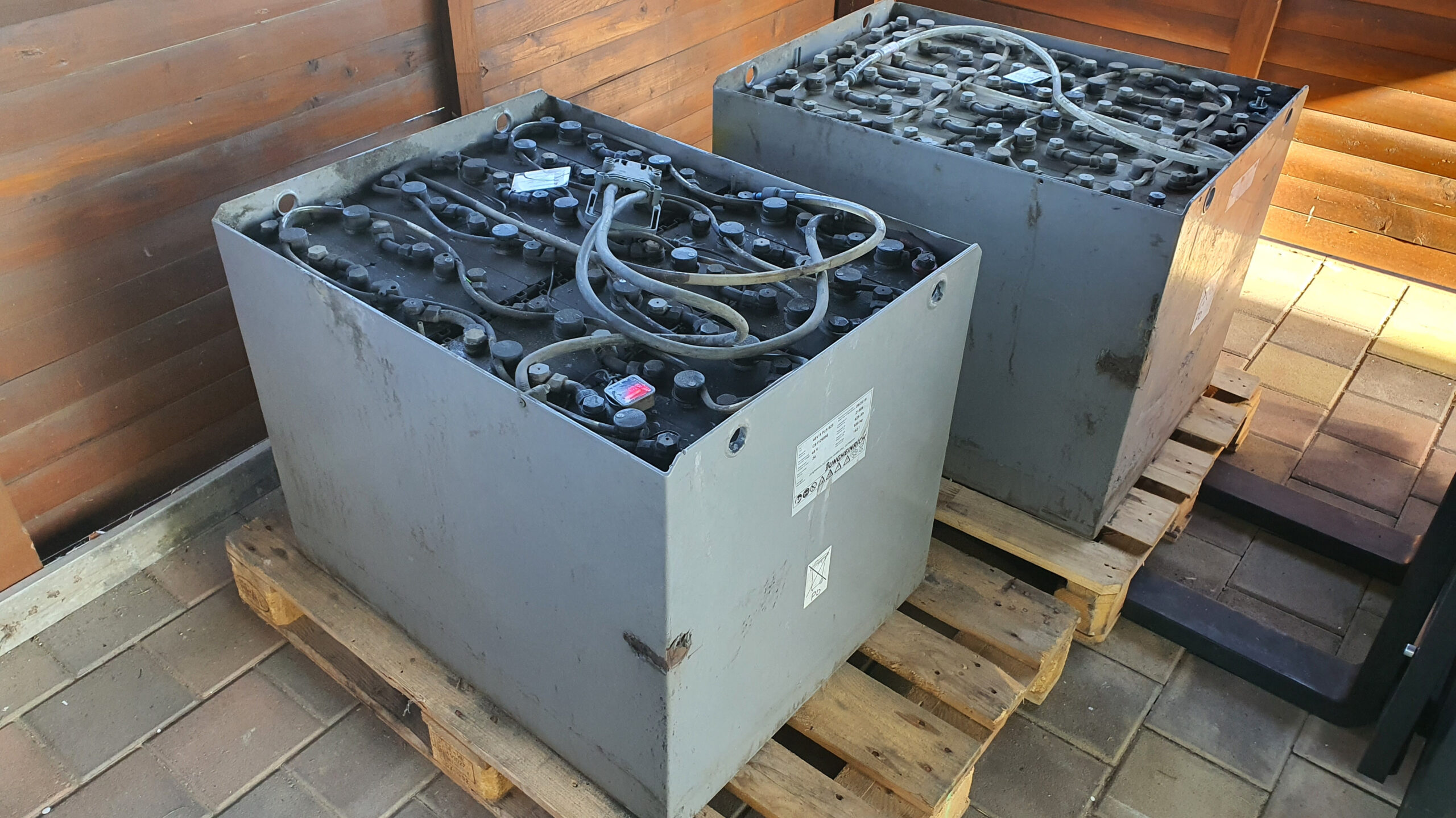Viličarska baterija + nalivalni sistem + konektor 12V 24V 36V 48V 62V - slika 2